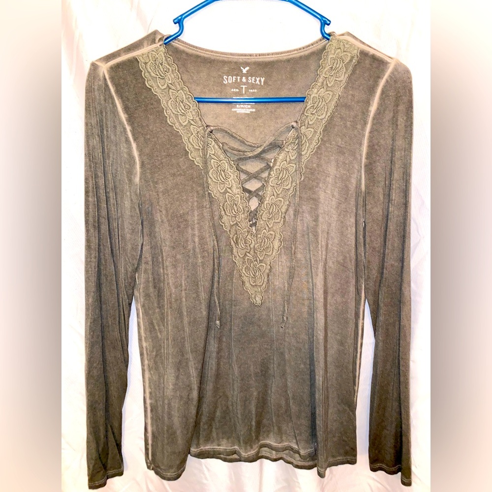American Eagle Soft and Sexy Long Sleeve Green Tshirt with Lace